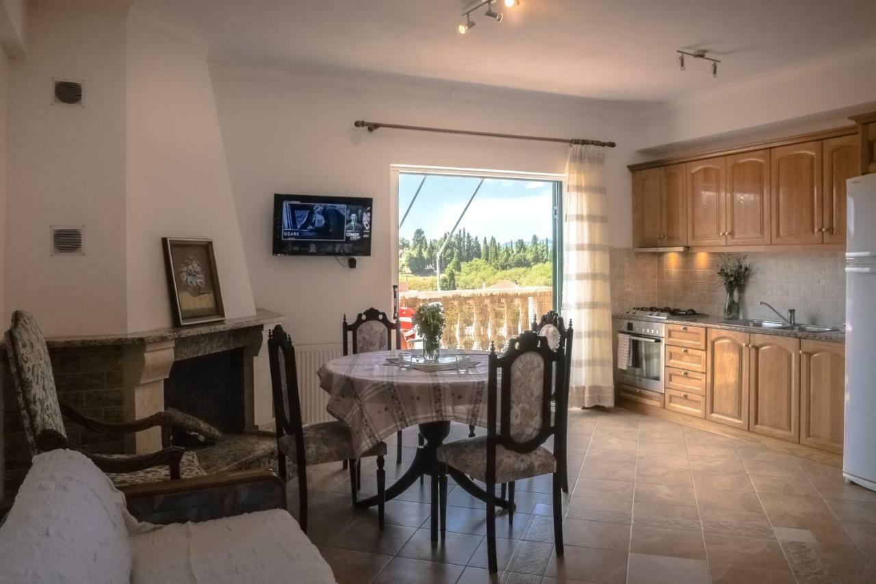 레프킴미 Modern Flat With Beautiful Views In South Of Corfu 아파트 외부 사진